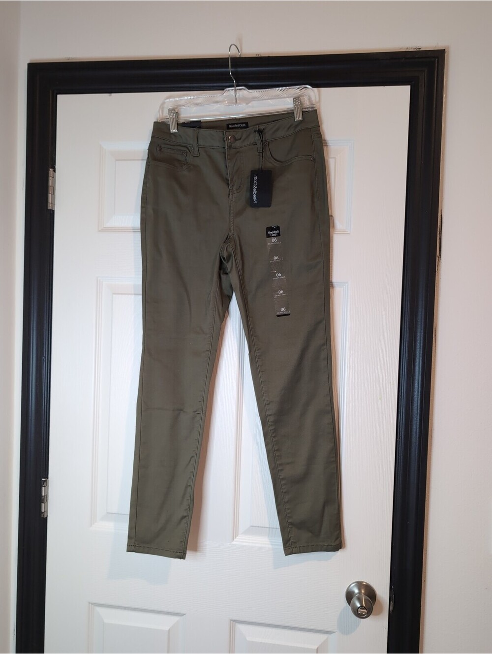 Size 6  NWT Needle and Cloth Women's Olive Green Casual Pants